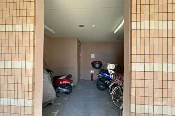 駐輪場とバイク置場　