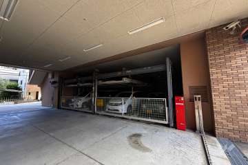 敷地内駐車場(屋内機械式)