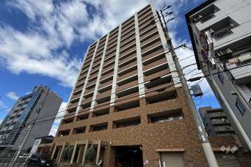 ファミール京橋アクアウィズの外観（南東側から）