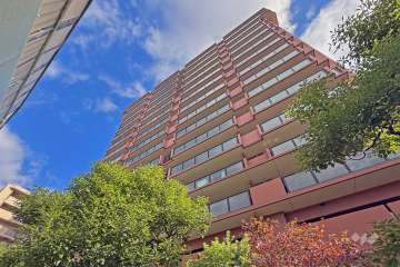 ファミール深江橋デュオの外観（南西側から）