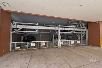 敷地内駐車場(屋内機械式)