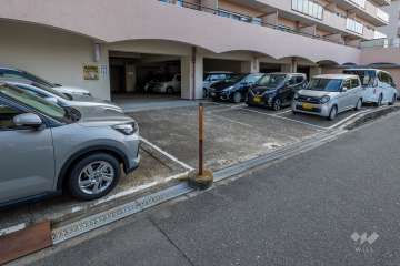 敷地内駐車場（屋外平面式）