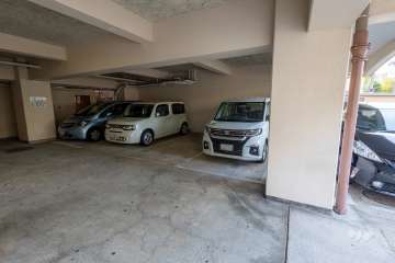 敷地内駐車場（屋内平面式）