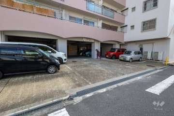 敷地内駐車場（屋外平面式）