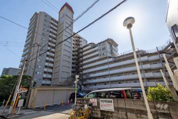 ファミール城東の外観（北西側から）