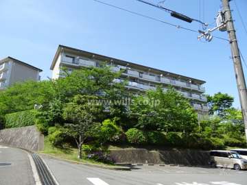 陽和台第4住宅3号棟の外観（南側から）