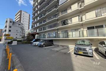 敷地内駐車場(屋外平面式)