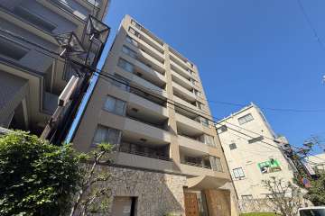 セイワパレス城東関目の外観（南東側から）