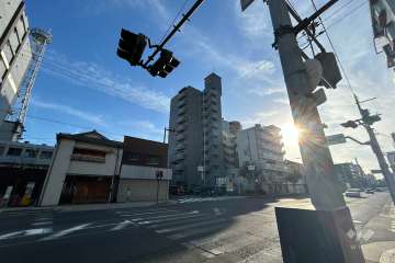 敷地北側の前面道路