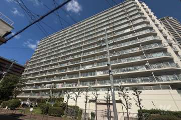 ファミール野江の外観（南東側から）