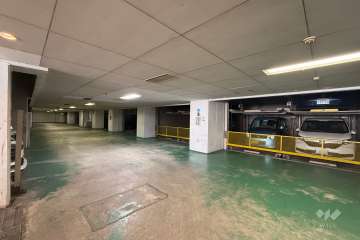 敷地内駐車場(屋内機械式)