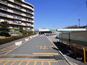 駐車場の出入り口