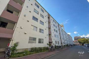 緑橋コーポ2号棟の外観（北東側から）