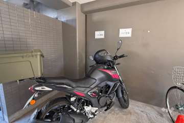 バイク置場　