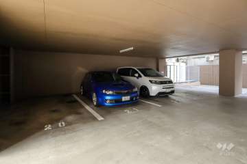 敷地内駐車場（屋内平面式）