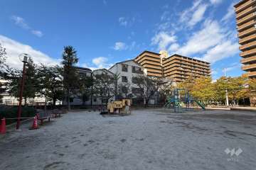 敷地に隣接した公園