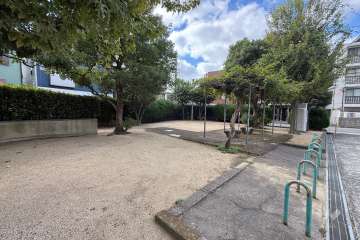 敷地に隣接する公園
