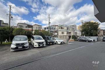 敷地内駐車場（屋外平面式）　