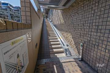 駐輪場へのスロープ