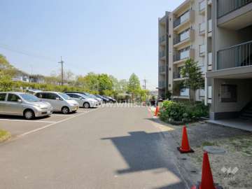 敷地内駐車場（屋外平面式）