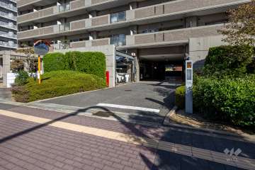 駐車場の出入り口