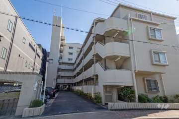 ナビール城東の外観（北西側から）