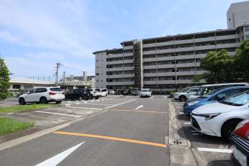 敷地内駐車場（屋外平面式）