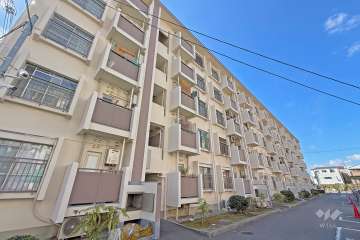 深江橋コーポB号棟の外観（北東側から）