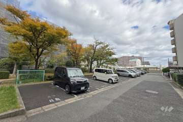 敷地内駐車場(屋外平面式)