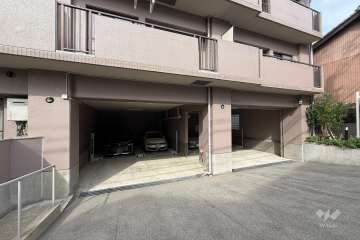敷地内駐車場（屋内平面式）