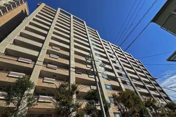 パークスクエア城東2番館の外観（南西側から）　