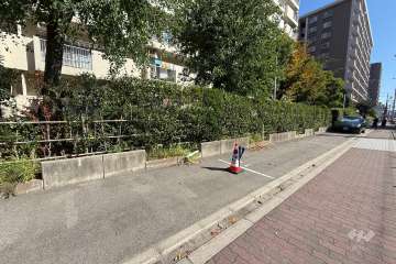 敷地内駐車場（屋外平面式）