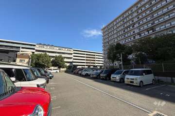 敷地内駐車場（屋外平面式）