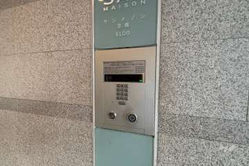 エントランスはオートロック付きです。