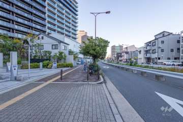 敷地東側の前面道路　