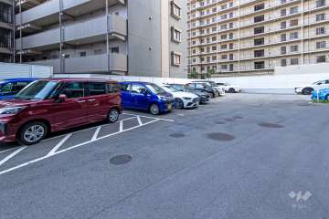 敷地内駐車場（屋外平面式）