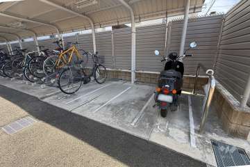 バイク置場・駐輪場