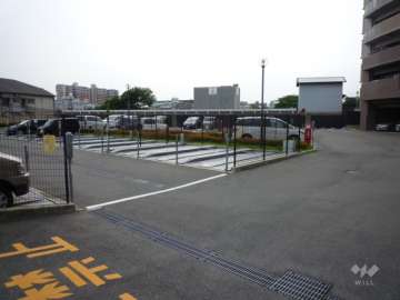 敷地内駐車場（屋外平面式）