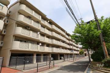 今福第３コーポコーポ２号棟の外観（南西側から）