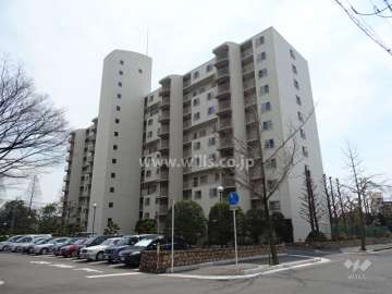 南茨木ハイタウン美沢Ｅ棟の外観（北西側から）