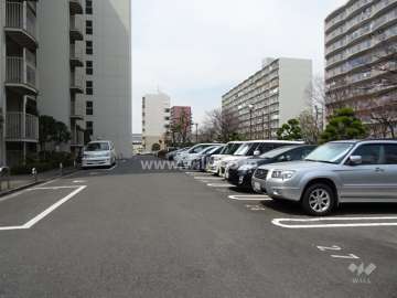 敷地内駐車場（屋外平面式）