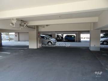 敷地内駐車場（屋内平面式）