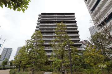 晴海フラッグサンビレッジB棟の外観（南西側から）