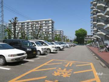 敷地内駐車場（屋外平面式）