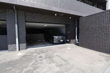敷地内駐車場（屋内平面式）