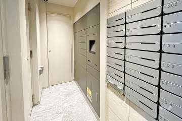 宅配ボックスと共用ポスト