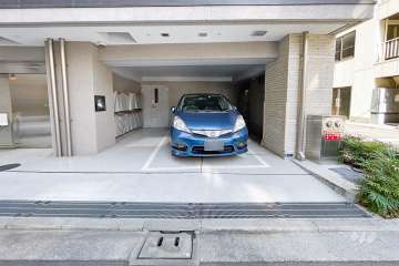 敷地内駐車場（屋内平面式）