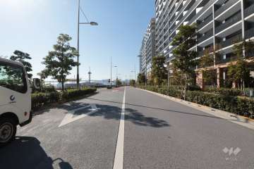 敷地北西側の前面道路　