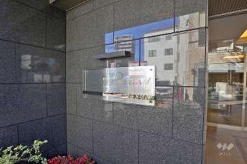 マンションの銘板