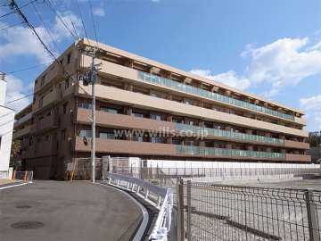 サンクタス西宮山手の外観（南西側から）